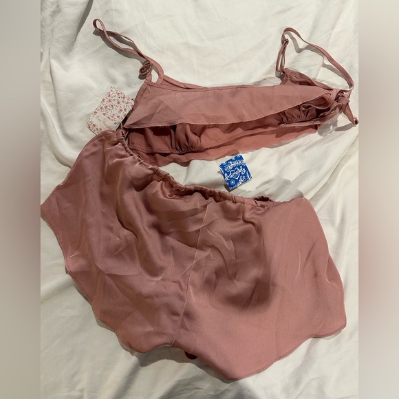 Free people intimate set - Picture 2 of 2